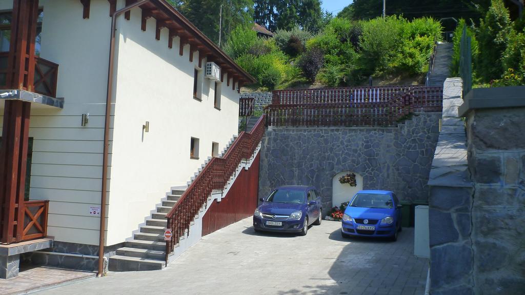 西尔维娅别墅旅馆 索瓦塔 外观 照片